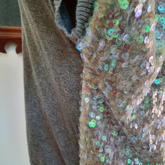 💰SOLD💰A New  Approach. NWT. Petite/XL. Sweater. I ❤️ Bundles - Picture 2 of 9